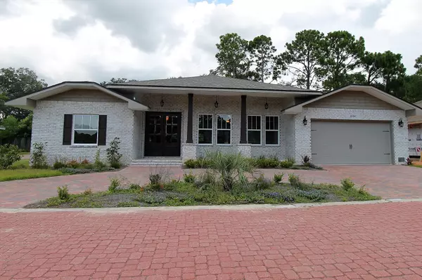 1004 Le Bayou Bend, Fort Walton Beach, FL 32547