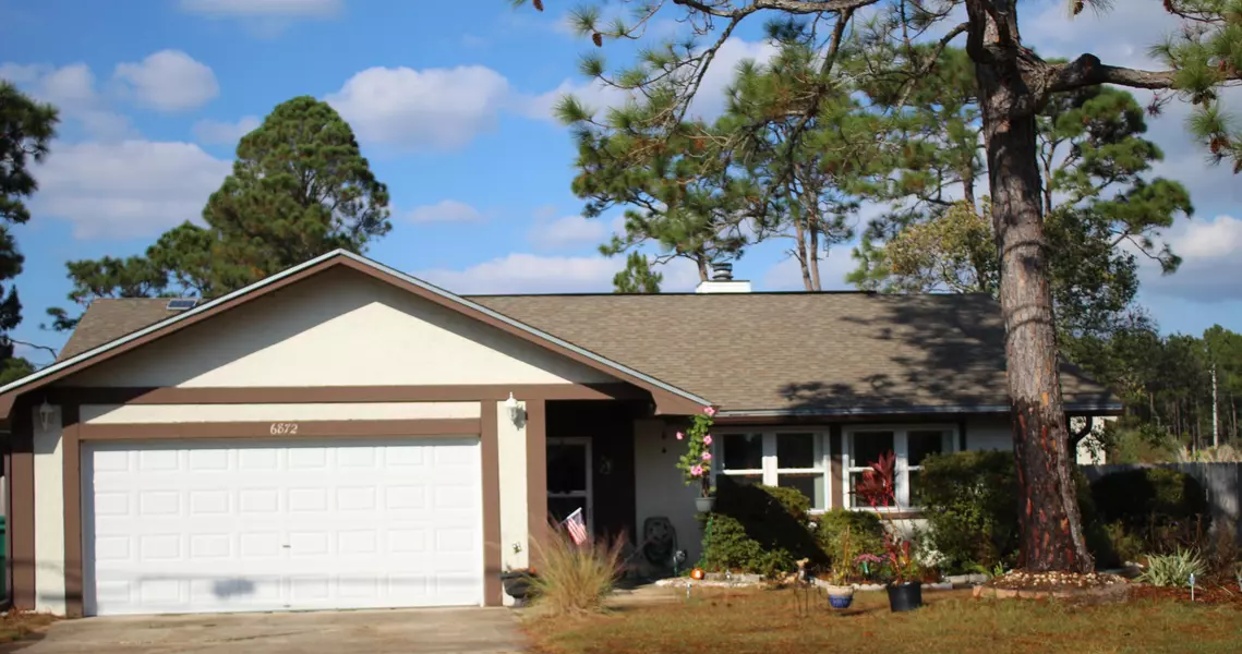 6872 Flintwood Street, Navarre, FL 32566