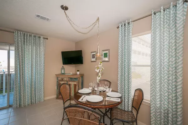 Navarre, FL 32566,7468 Sunset Harbor Drive  #APT 214