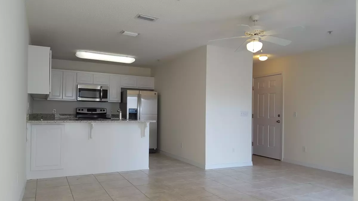 Navarre, FL 32566,8436 GULF Boulevard  #623