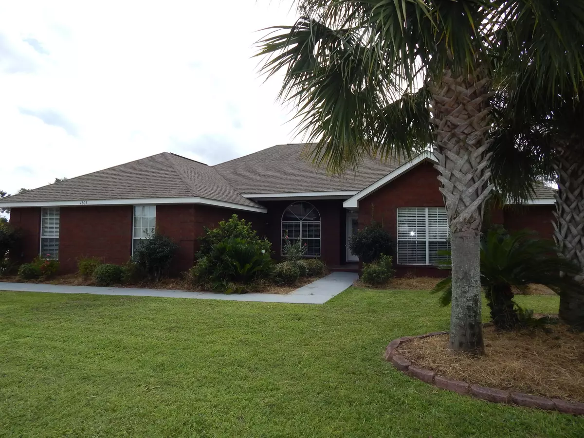 Gulf Breeze, FL 32563,1607 Woodlawn Way