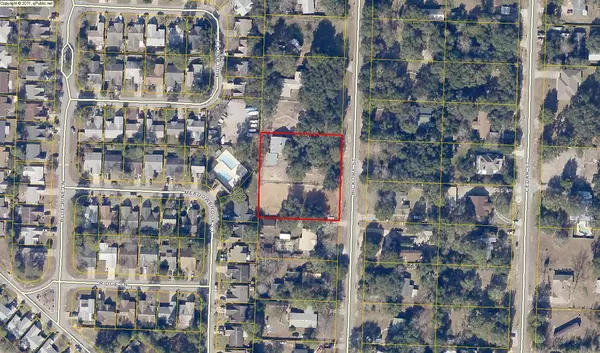 Niceville, FL 32578,1560 HICKORY Street