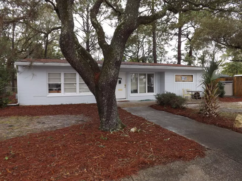 202 NE BUCK Drive, Fort Walton Beach, FL 32548