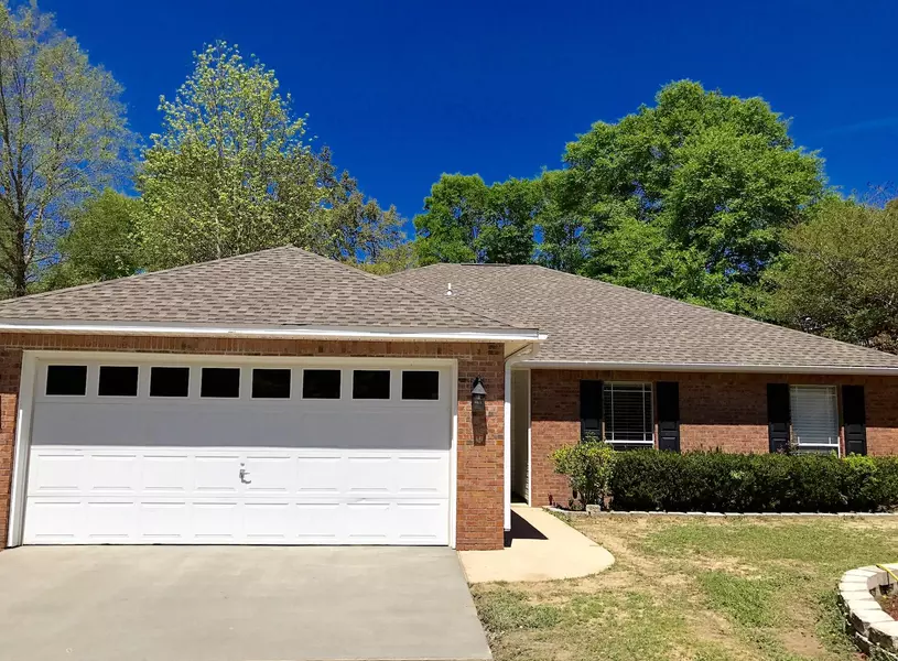 141 Menzel Street, Valparaiso, FL 32580