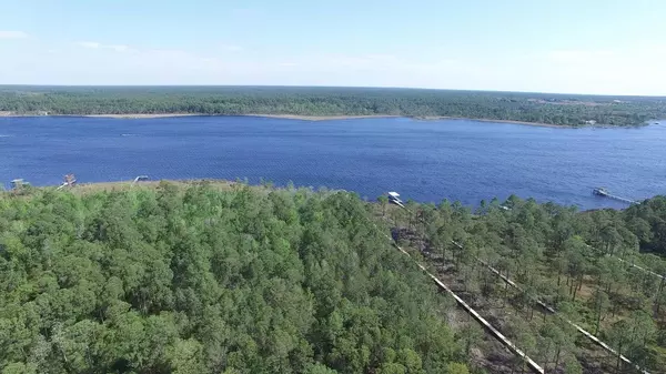 7884 Sleepy Bay Boulevard, Navarre, FL 32566