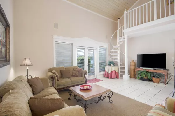 Miramar Beach, FL 32550,2084 Olde Towne Avenue