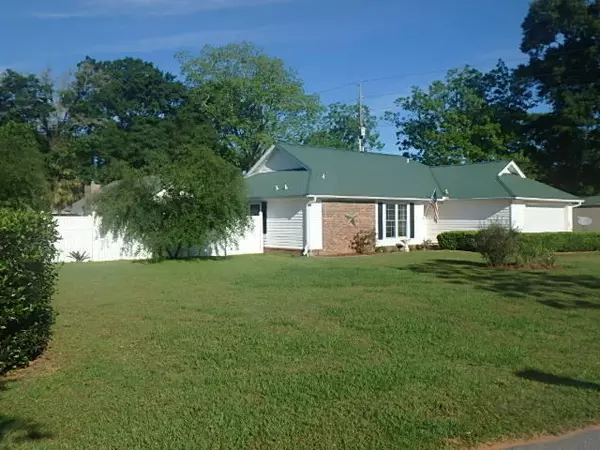 Crestview, FL 32536,104 Pointer Lane