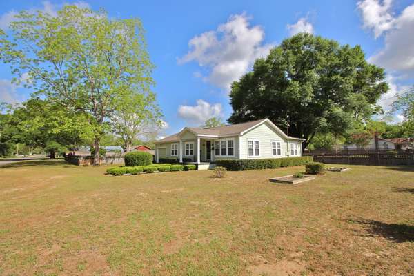 298 Van Buren Avenue, Defuniak Springs, FL 32435