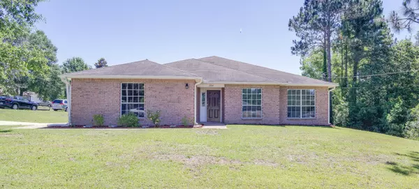 208 Villacrest Drive, Crestview, FL 32536