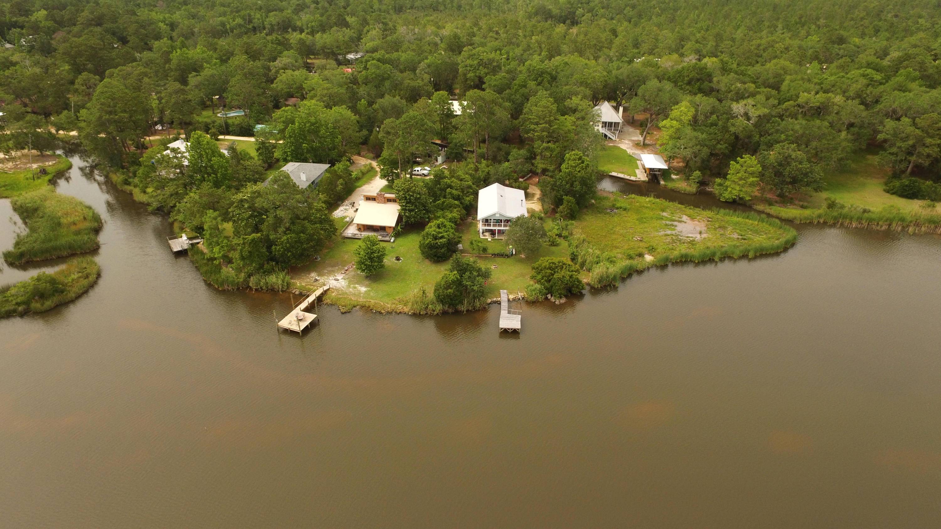 136 Island Way,  Freeport,  FL 32439