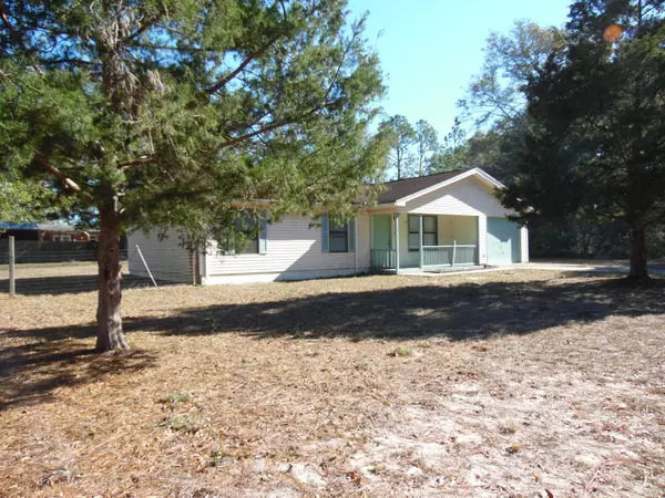 108 Lake Circle, Defuniak Springs, FL 32433