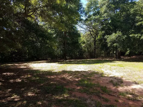 Milton, FL 32583,4855 Persimmon Hollow Road