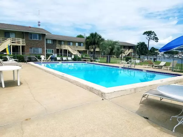 726 NE Eglin Parkway  #UNIT 7D, Fort Walton Beach, FL 32547