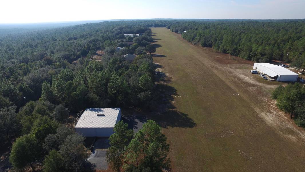 28 Sky Lane, Holt, FL 32564