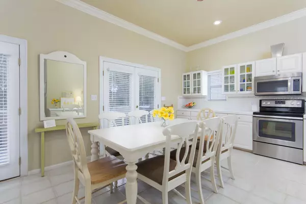 Destin, FL 32541,54 Terra Cotta Way