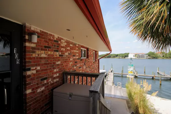 Fort Walton Beach, FL 32548,333 Bluefish Drive  #UNIT 109