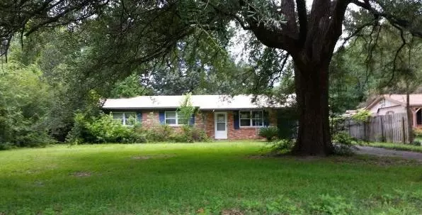 1520 Texas Parkway, Crestview, FL 32536