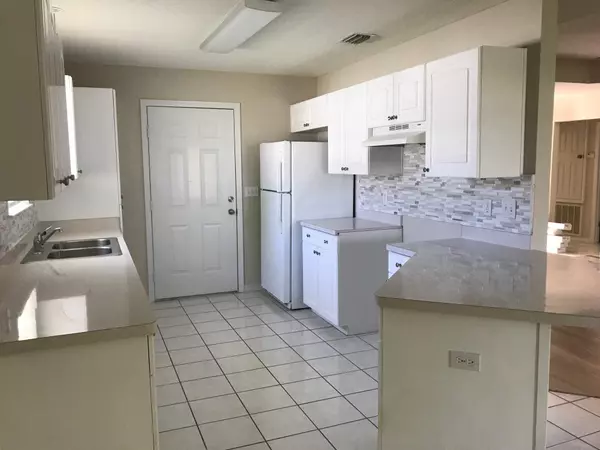 Mary Esther, FL 32569,38 Kathleen Drive