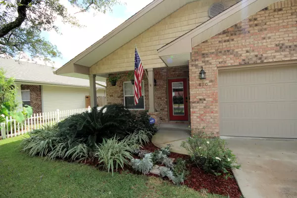 Fort Walton Beach, FL 32547,810 Pine Alley Street