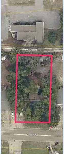 326 Lincoln Avenue, Valparaiso, FL 32580