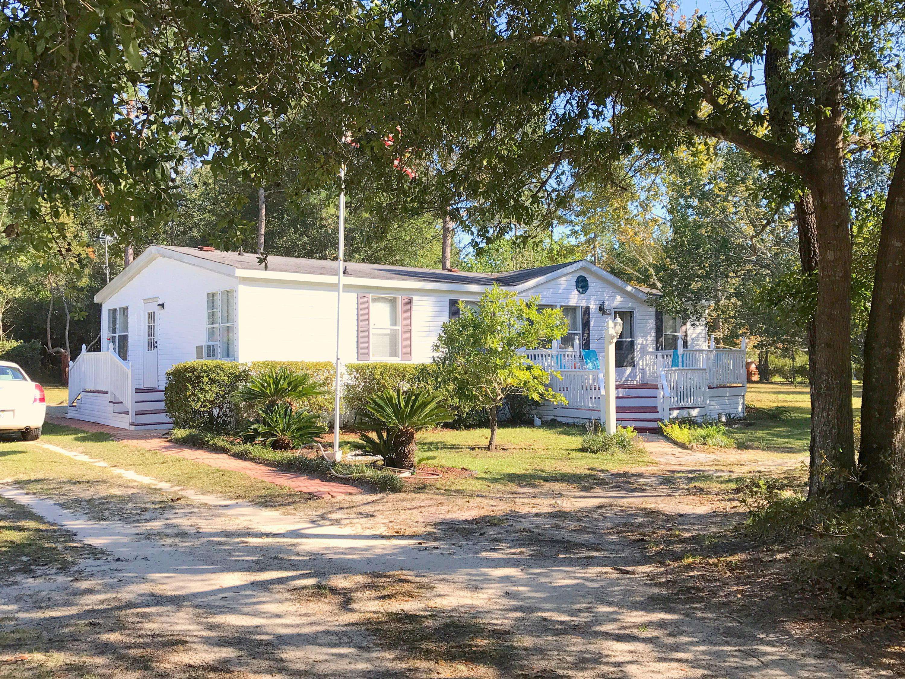 325 Ruckel Drive,  Defuniak Springs,  FL 32433