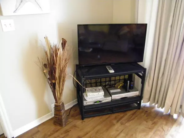 Fort Walton Beach, FL 32548,1330 SE Miracle Strip Parkway  #UNIT 202