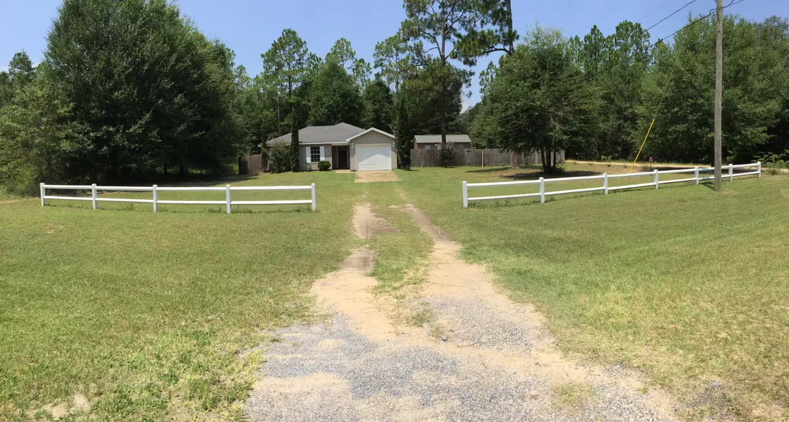 4222 Log Lake Road, Holt, FL 32564