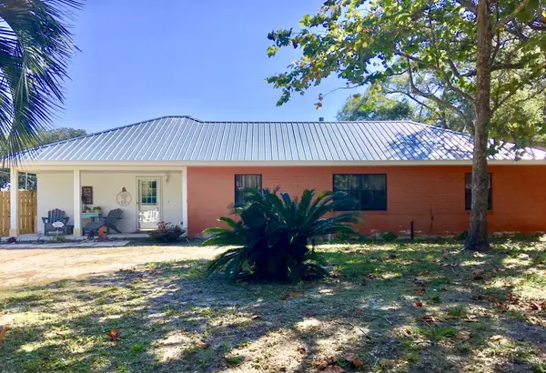 370 NE Osborne Drive, Fort Walton Beach, FL 32548