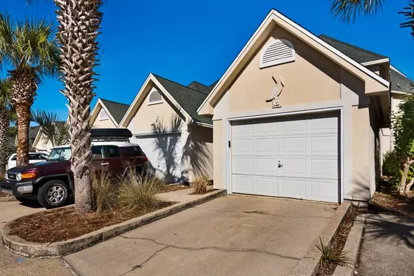 235 Pelican Place  #UNIT 12, Destin, FL 32541