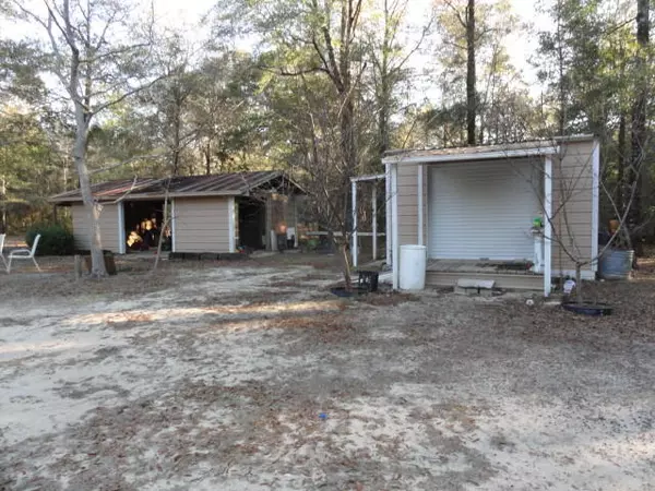 Baker, FL 32531,1112 Country Living Road