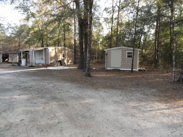 Baker, FL 32531,1112 Country Living Road