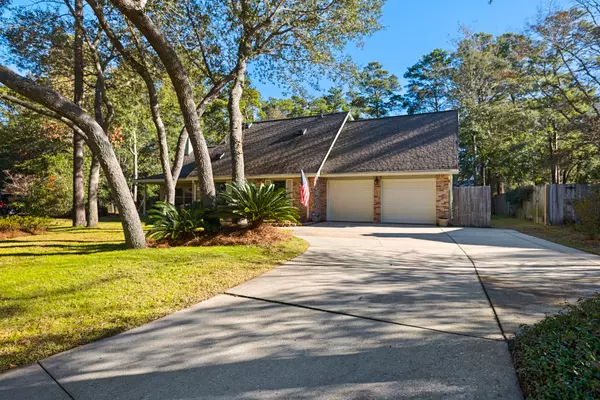 Niceville, FL 32578,906 N Ridgewood Cove