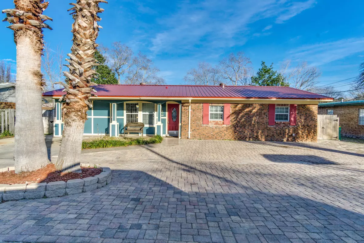 Mary Esther, FL 32569,182 Miramar Street