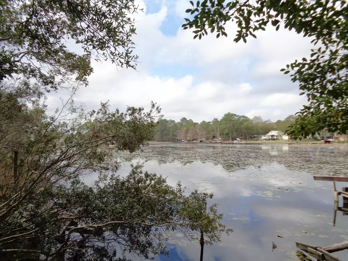 Defuniak Springs, FL 32433,631 Squirrel Road