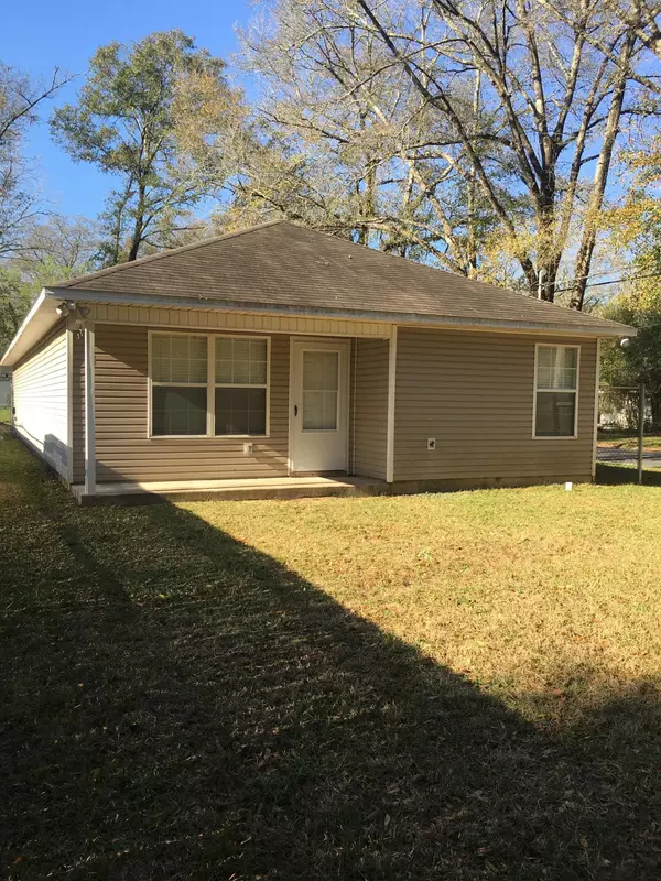 Crestview, FL 32539,820 E Walnut Avenue