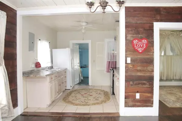 Defuniak Springs, FL 32435,132 S 13th Street S.