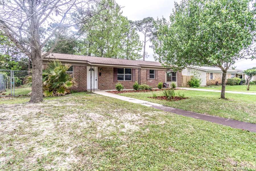 46 Mary Esther Drive, Mary Esther, FL 32569