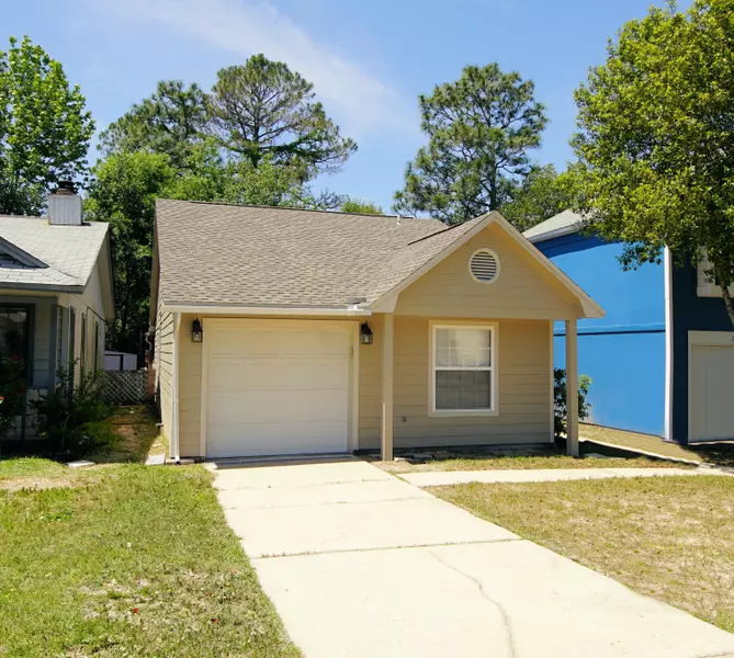 18 Carie Way, Valparaiso, FL 32580