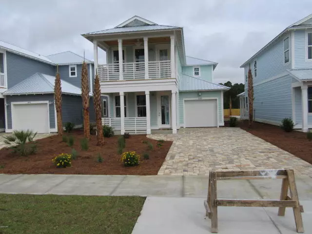 607 Lyndell Lane, Panama City Beach, FL 32407