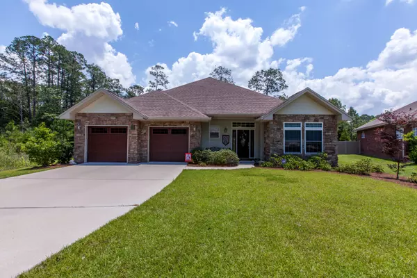 4559 Pfitzer Circle, Crestview, FL 32536