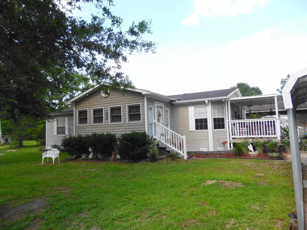 Defuniak Springs, FL 32433,643 E Picasso Circle