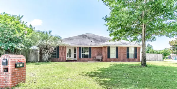 2414 Heritage Circle, Navarre, FL 32566