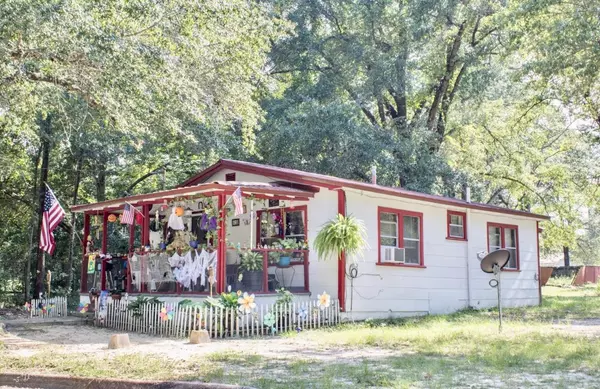 645 E Walnut Avenue, Crestview, FL 32536