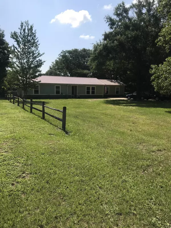 Crestview, FL 32539,6105 N Willow Lane