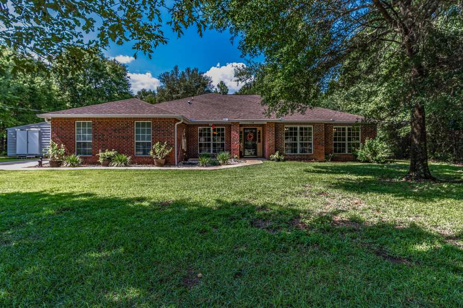 1188 Blackberry Circle, Baker, FL 32531