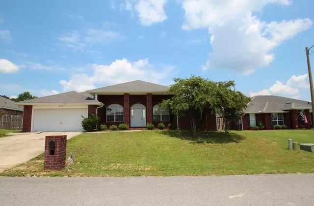 2142 Hagood Loop, Crestview, FL 32536