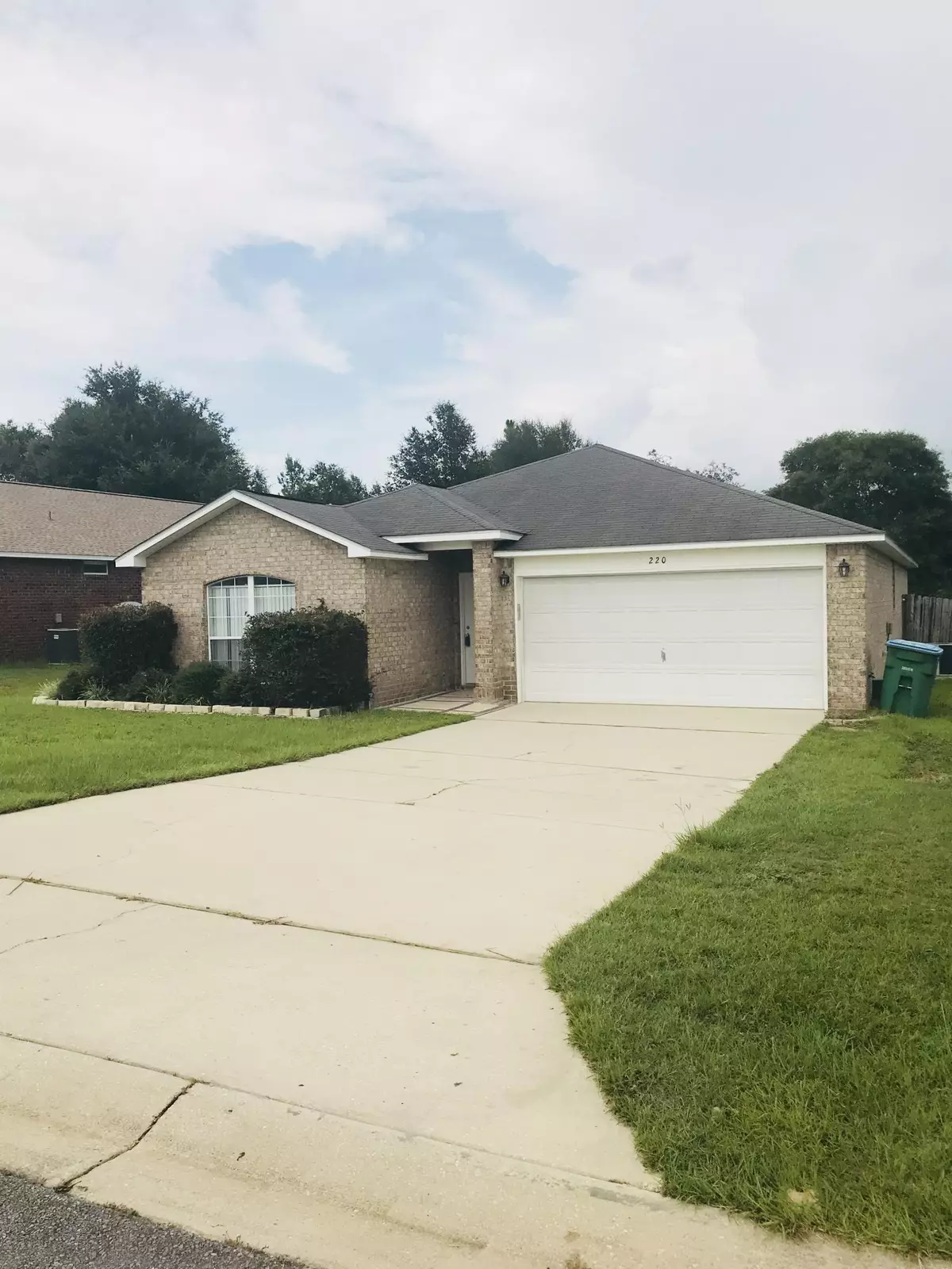 Crestview, FL 32539,220 Limestone Circle