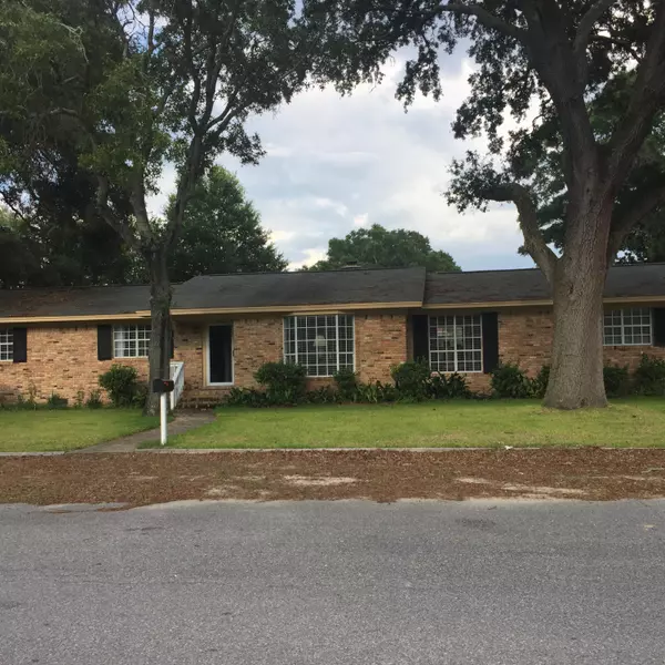 2 S 71st Avenue, Pensacola, FL 32506