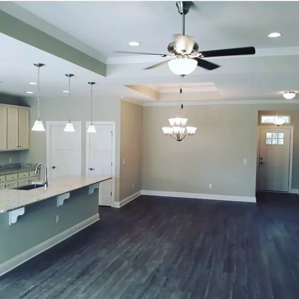 I-47 Whispering Creek Avenue, Freeport, FL 32439