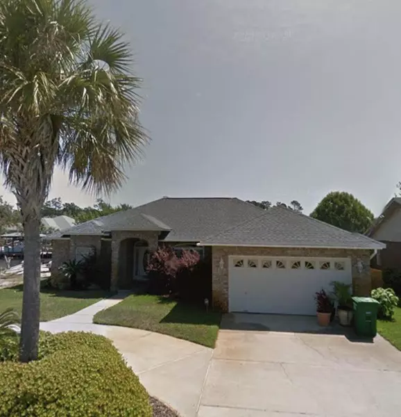 1638 Kauai Court, Gulf Breeze, FL 32563